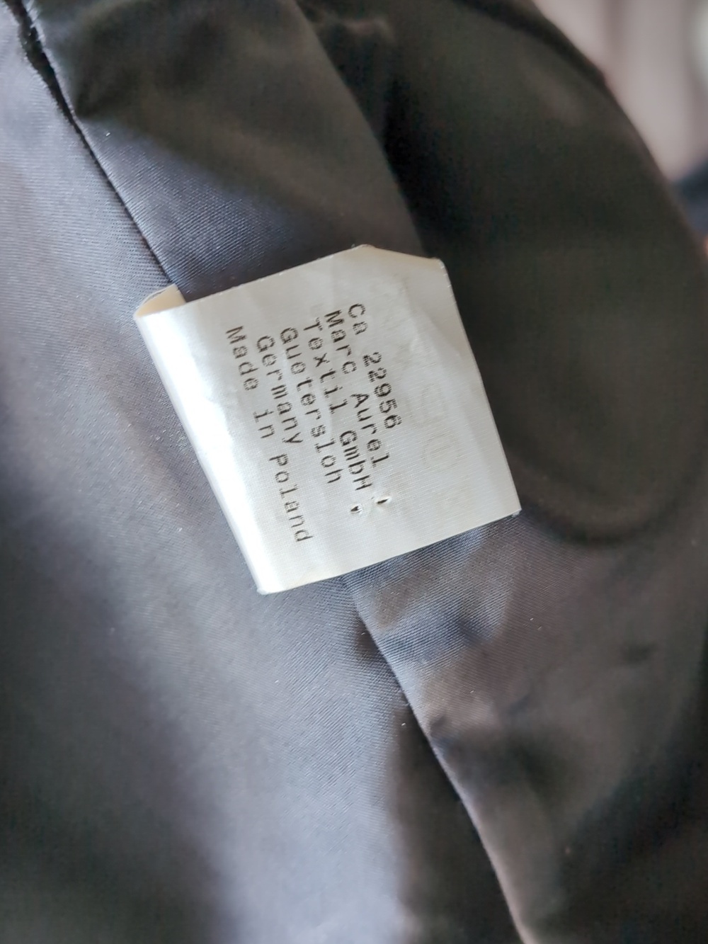 Chic Black Two-Piece Jacket and Skirt Set - Picture 8 of 17